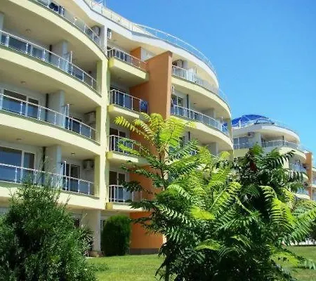Alex Beach Apartment *